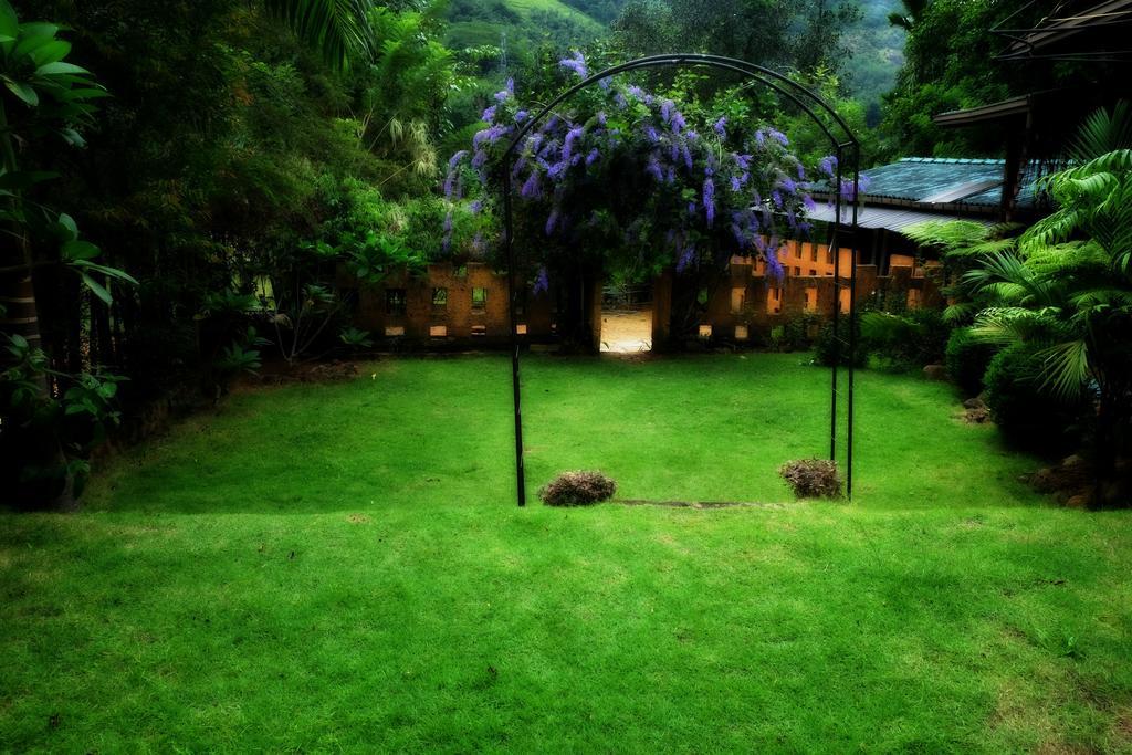 Sapphire Holiday Resort Ratnapura Εξωτερικό φωτογραφία